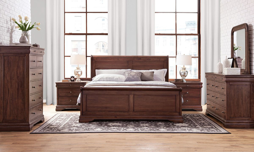 Louis Philippe Platinum Eastern King Sleigh Bed w/Dresser and