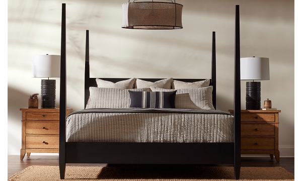 Picture of King Poster Bed